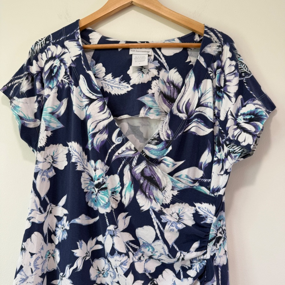 Soft Surroundings Shapely Anywhere Faux Wrap Dress Size L Blue Floral Tropical - Picture 3 of 8